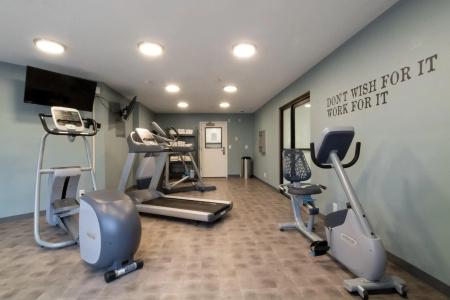 Oxford Suites Portland - Jantzen Beach - 19