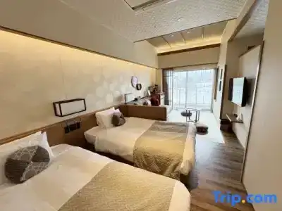 Iizaka Juraku - 28