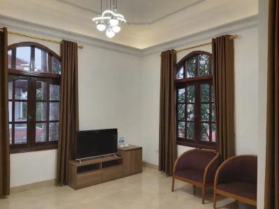 Van Xuan Royal - 2