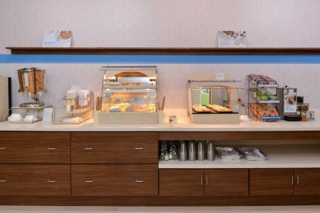 Holiday Inn Express & Suites - St. Petersburg - Madeira Beach, an IHG - 26