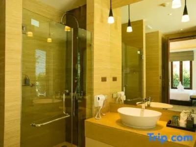 Triple Tree Beach Resort - 57