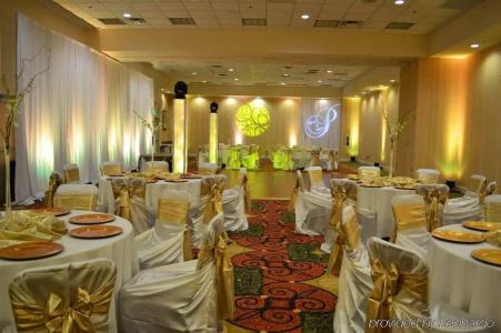 Hilton Garden Inn Dallas/Market Center - 15