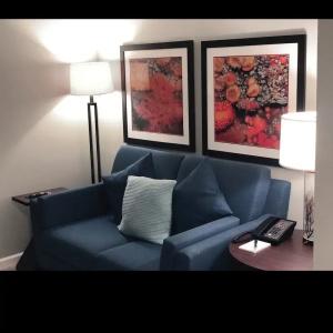 Mariposa Inn and Suites - 36