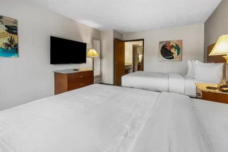 Best Western Ambassador Inn & Suites - 163