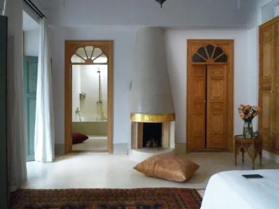 Riad Azahar - 86