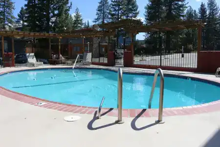 Bluelake Inn @ Heavenly Village - 10