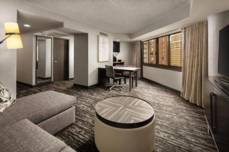 Embassy Suites by Hilton Crystal City National Airport - 83