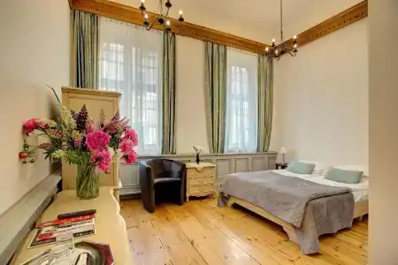 Boutique Kristofs - 24