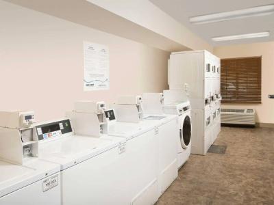WoodSpring Suites Fort Gordon - 11