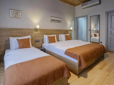 Roco Beyoglu - 124