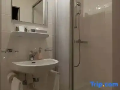 Regina - 213
