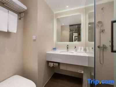 Holiday Inn Express Shanghai Putuo, An Ihg - 37