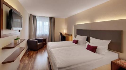 Newton Heilbronn - 2