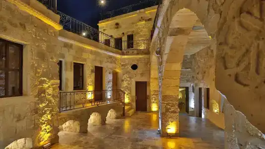 Golden Cave Suites - 0