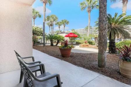 Hampton Inn - 116