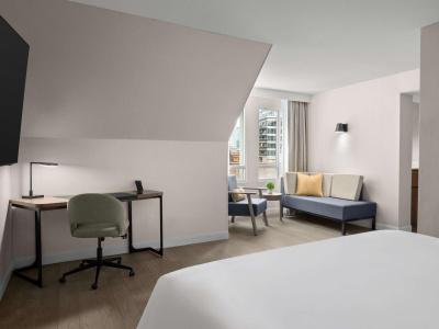 The Novotel Centre - 39