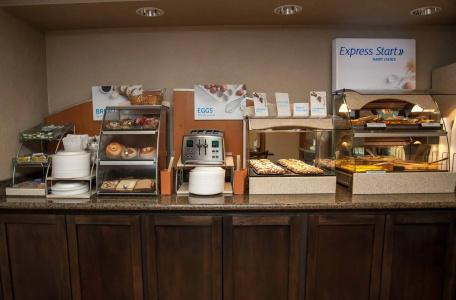 Holiday Inn Express Tucson-Airport, An Ihg - 12