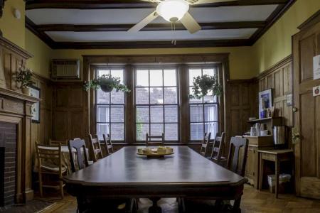 Adam's Inn - 28