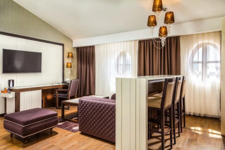 Epoque - Relais & Chateaux - 77