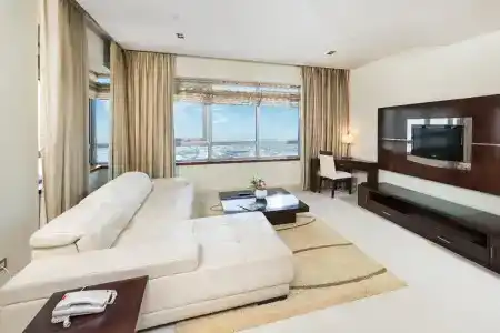 Staybridge Suites Dubai Internet City, an IHG - 15