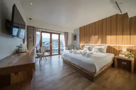 Nuan Boutique - 56