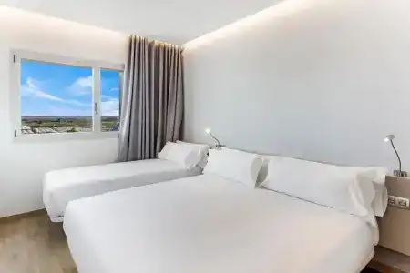 B&B Barcelona Viladecans - 30