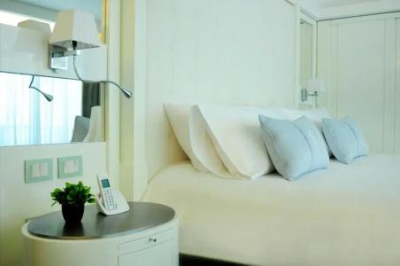 1828 Smart Boutique - 107