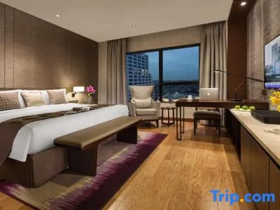Ascott Raffles City - 105
