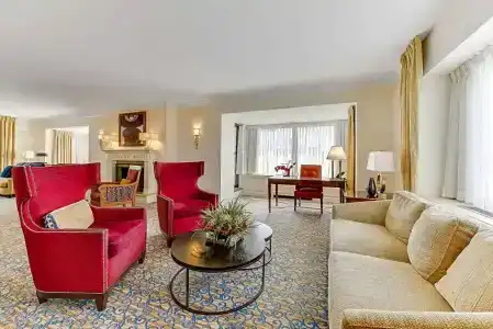 Capital Hilton - 106