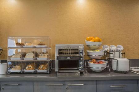 Quality Inn - 10