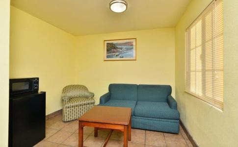 Value Inn & Suites - 13