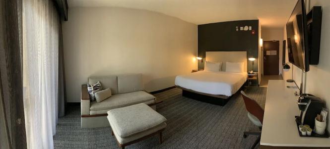 Courtyard Ballantyne - 38