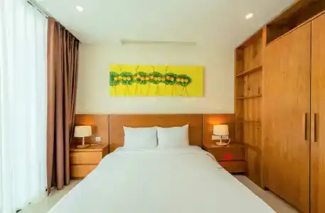 Maple & Apartment - 140