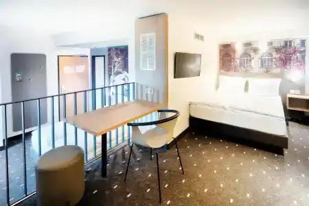 B&B München-Moosach - 24