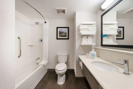 Hampton Inn & Suites Miami Wynwood Design District, Fl - 7