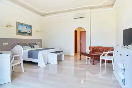 Grand Palladium Santa Eulalia del Río - 33