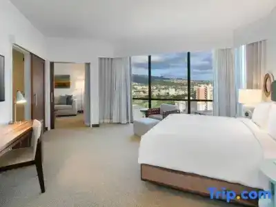 Hyatt Centric Waikiki Beach - 64