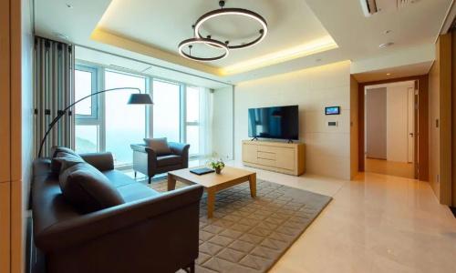 Lct Residence - 80