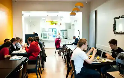 Auberge de Jeunesse de - 12