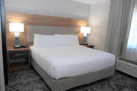 Candlewood Suites, an IHG - 54