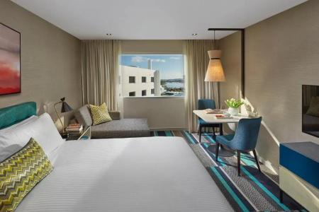 Crown Promenade - 20