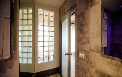 The Roman Empire Guesthouse - 138