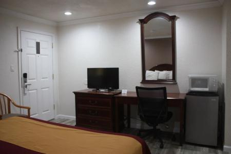 Value Inn & Suites - 20
