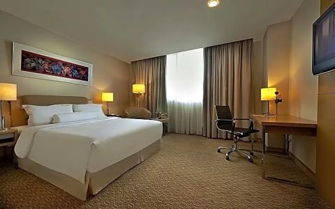 Royale Chulan The Curve - 44