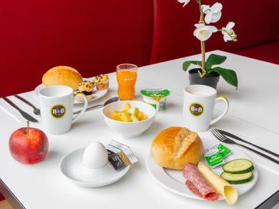 B&B Düsseldorf-Airport - 11