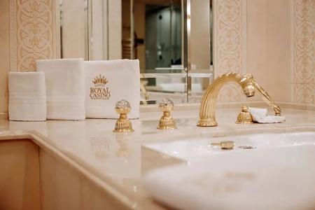 Royal Casino Spa & Resort - 80