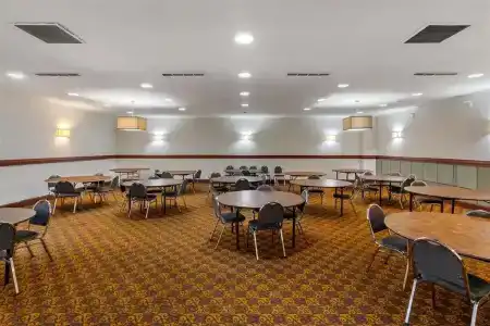 Quality Inn - Lindale - 9