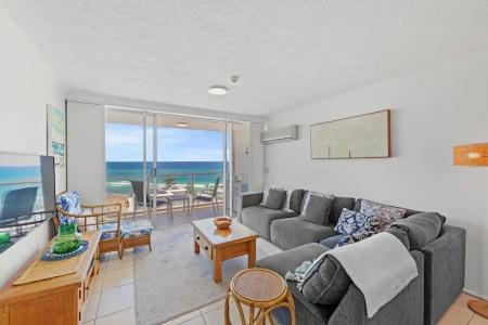 Burleigh Beach Tower - 137