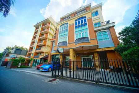 Greenview Ekkamai10 Suite - 0