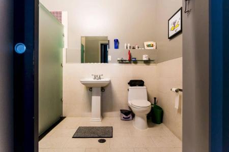 Q4 and Hostel - 7